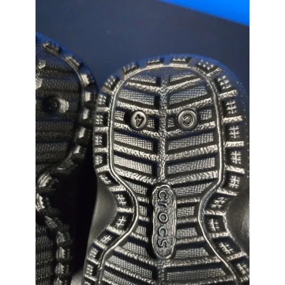 Crocs Classic Lined Clog Child (1-2yr) Size C4 Black Faux Fur Fuzzy SlipOn Shoes - Picture 8 of 10